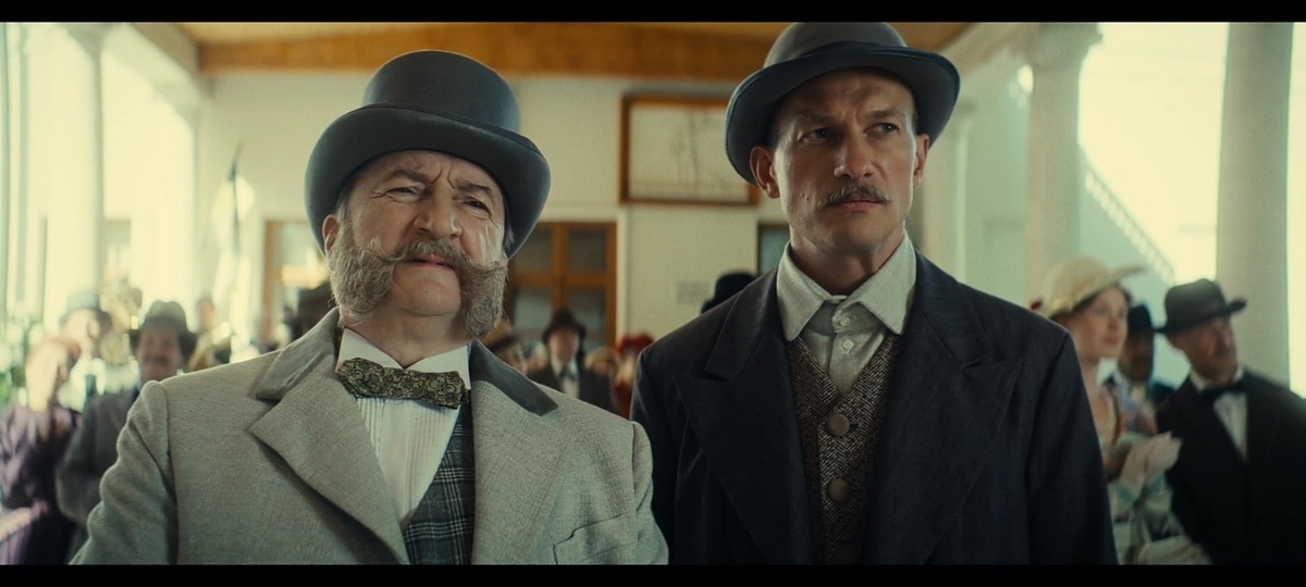 Стоп-кадр сериала "Злые люди" 