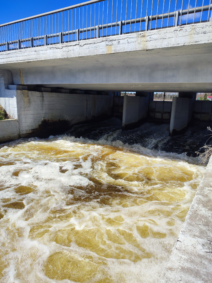 Плотина гидроузла. 