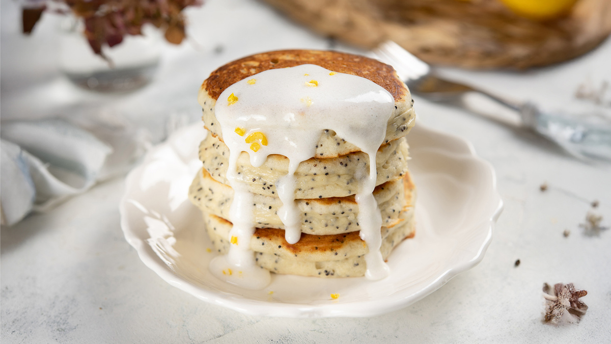 Творожные панкейки с маком и лимонной цедрой — полезный завтрак из творога