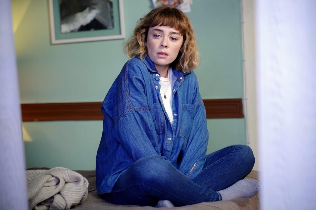 Фотография из открытых источников сети Интернет. Джемре Каябейли (Демет Эвгар)