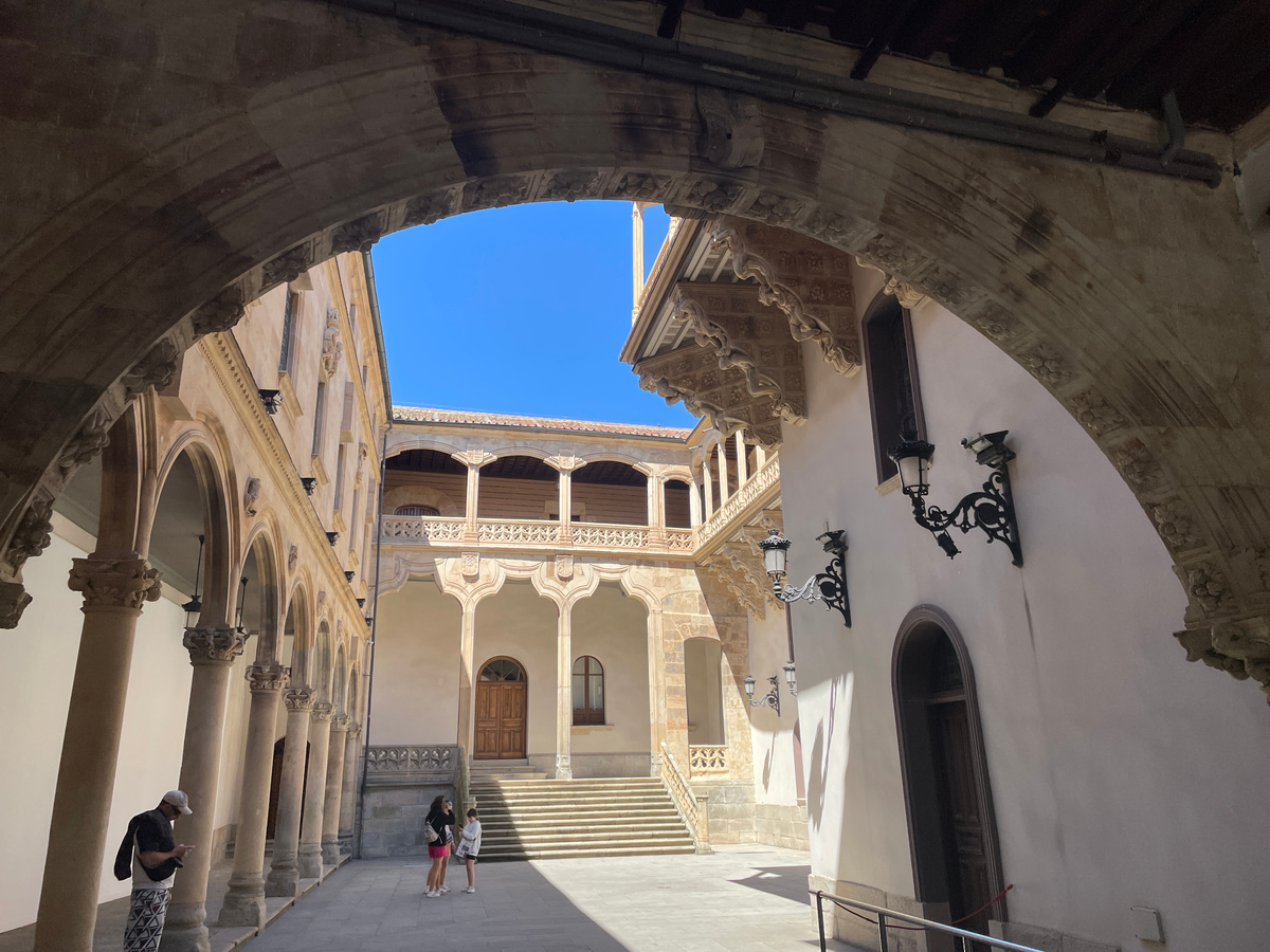 Паласио Салинас - тот самый Соляной дворец