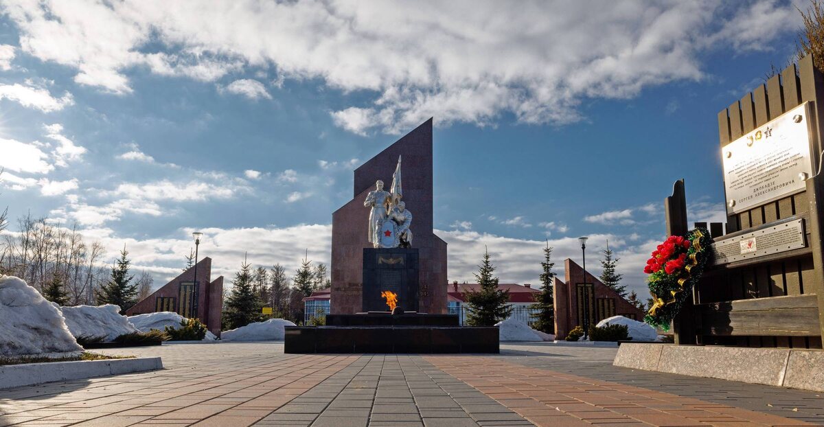 Первый Вечный огонь России появился в поселке Первомайском под Тулой. Фото: Вечныйогонь.рус