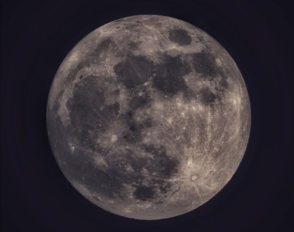 Луна, фото Анастасии Вернер