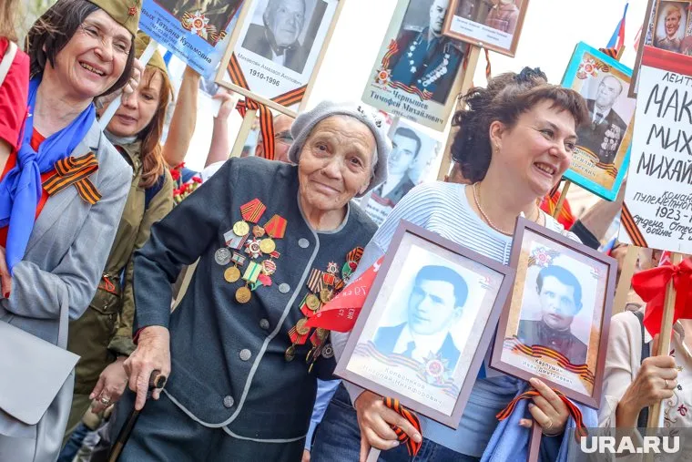 Общественное движение «Бессмертный полк» основано в 2012 году (архивное фото)
Фото: Владимир Андреев © URA.RU