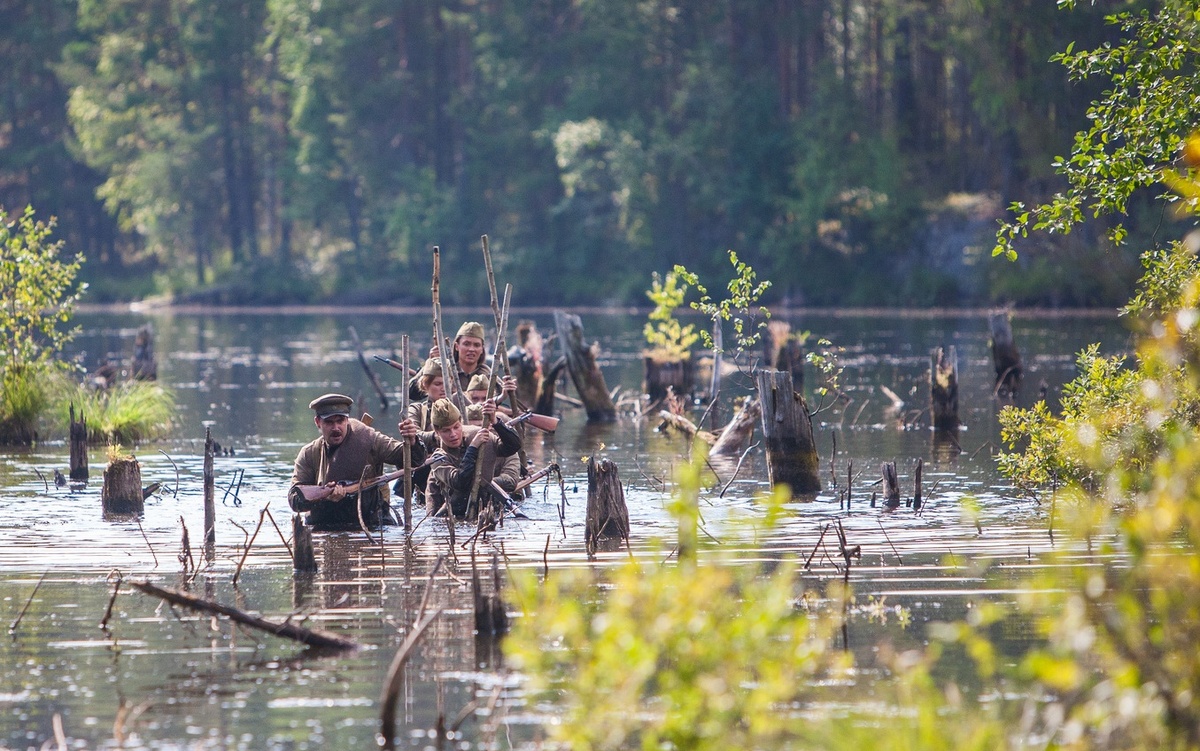 Кадр из фильма "А зори здесь тихие…".