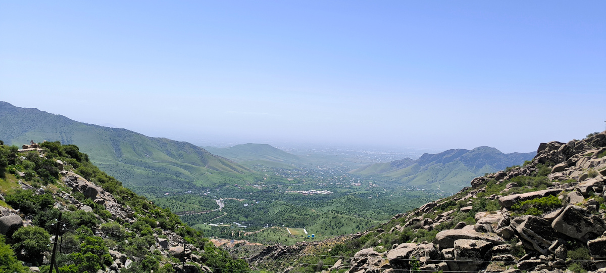 Вид с перевала Тахтакарача 