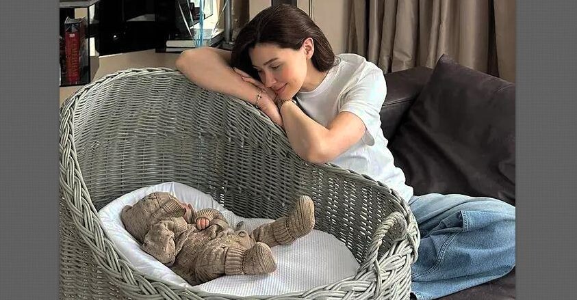 Месяц назад родился внук Анастасии Заворотнюк