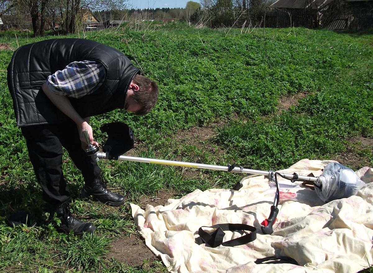 Новую технику у нас всегда запускает Василий. Он читает инструкции, а у меня на это терпения не хватает
