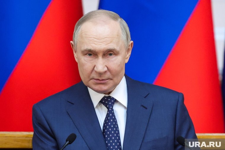    Путин заявил, что Россия не применяла ядерное оружие на СВО, так как ВС РФ и без того смогут довести все до логического конца