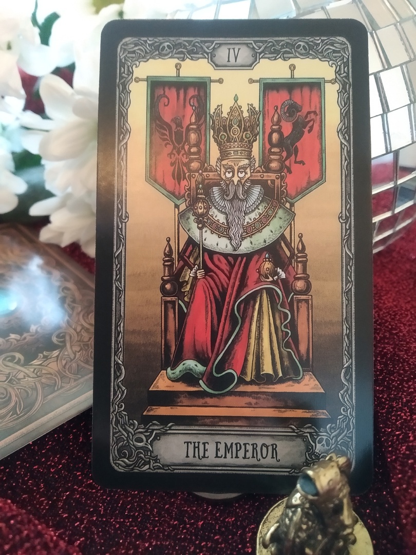 Император - Таро Темный особняк