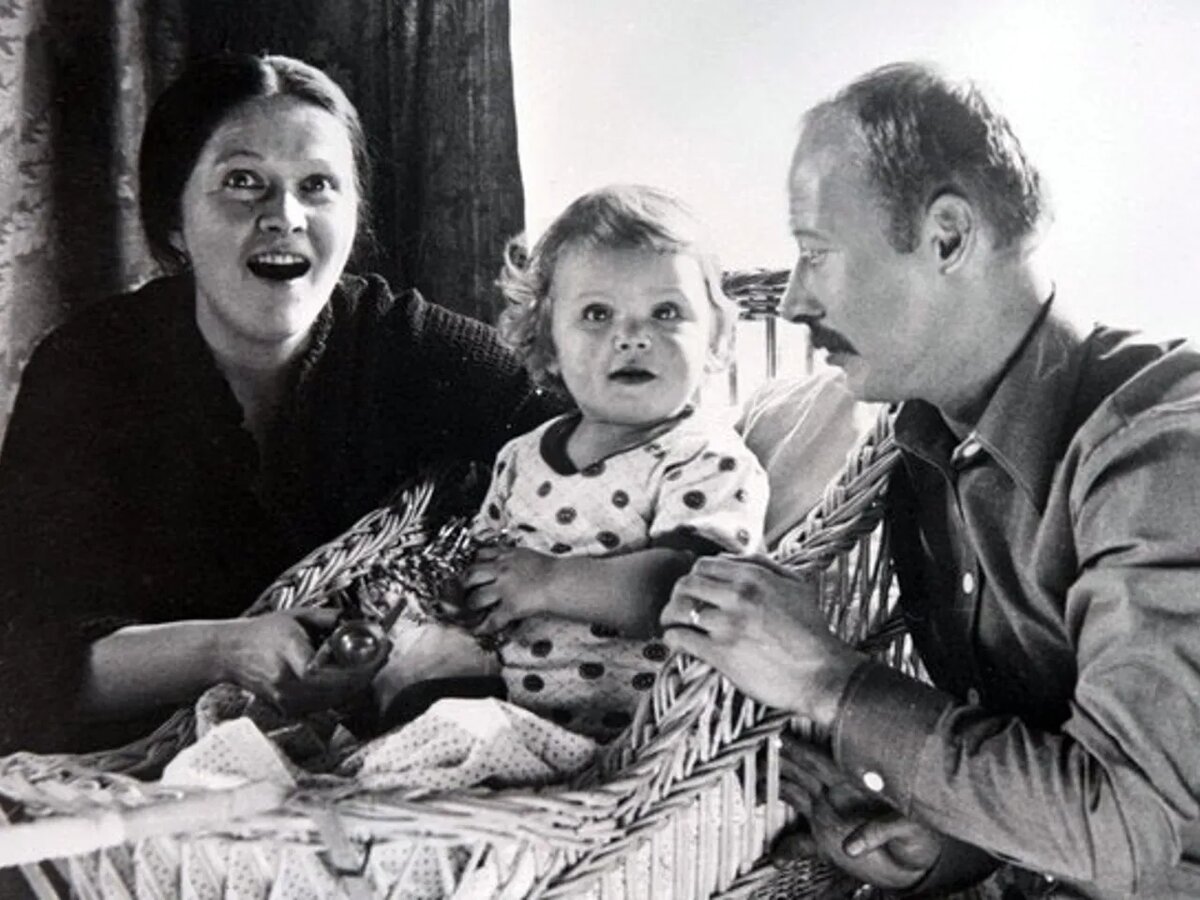 Пишите в комментариях если узнали кадр из фильма