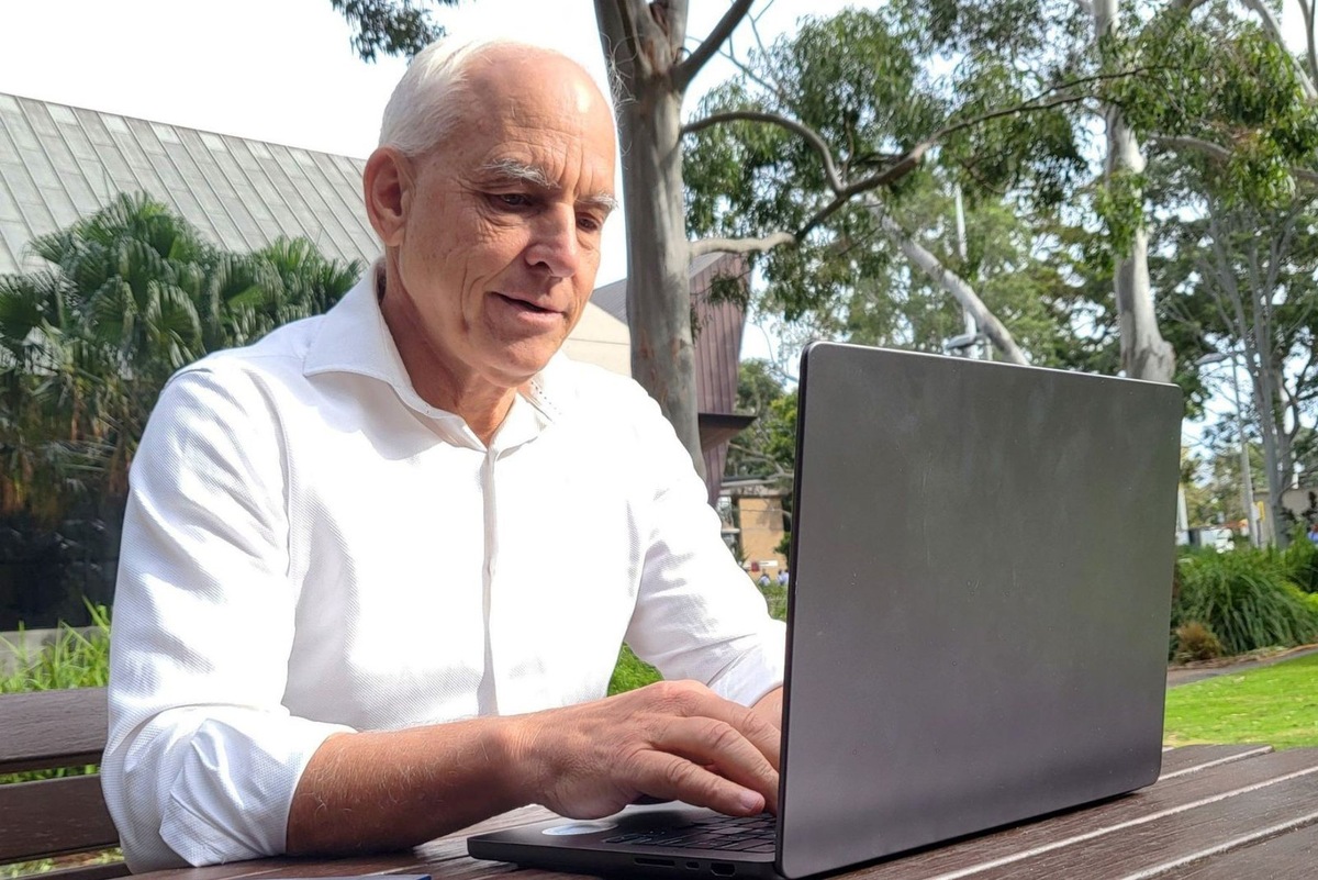    Профессор Норман Вайлдбергер уверен, что новый метод решения «высших» полиномиальных уравнений имеет как теоретическое, так и практическое применение