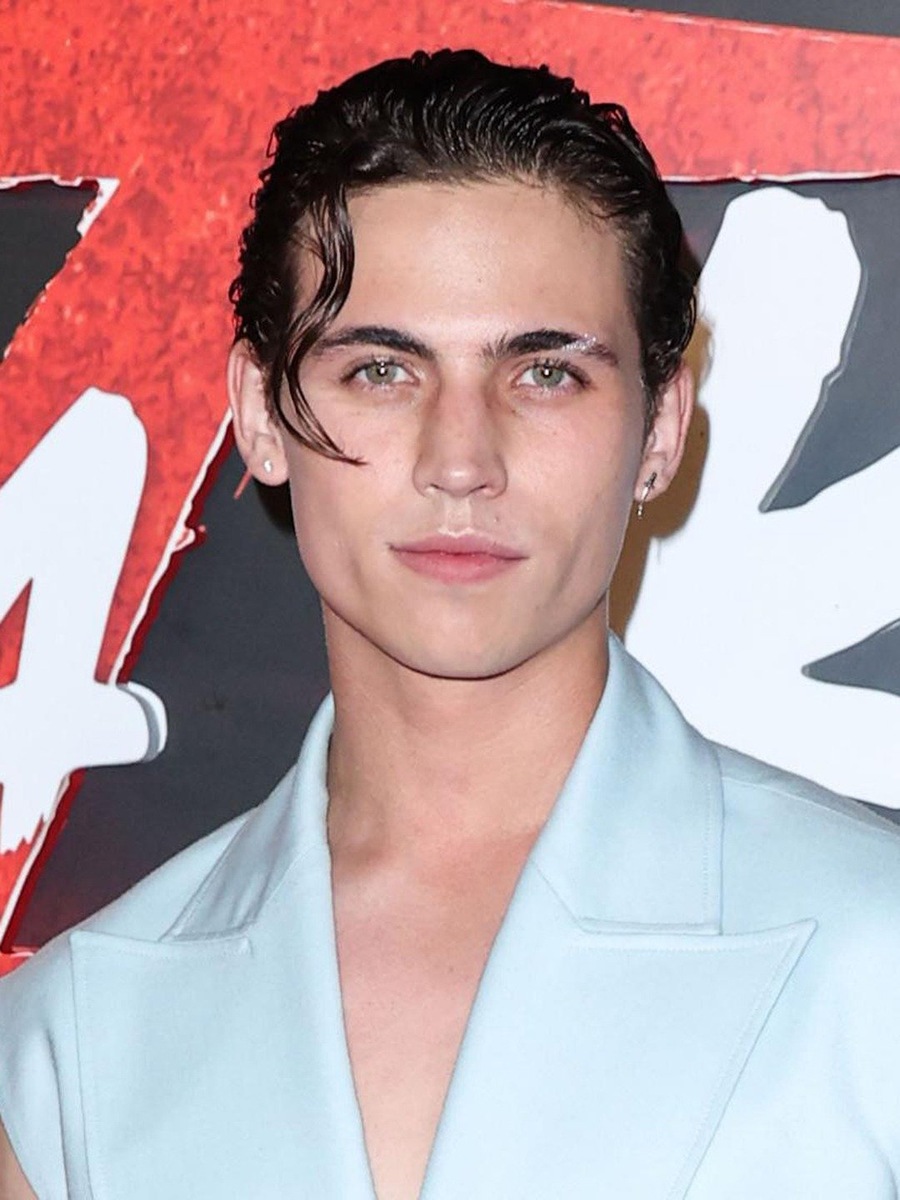    Тэннер Бьюкэнэн сыграет главную роль в триллере «Спрячься и не говори» (фото 2)