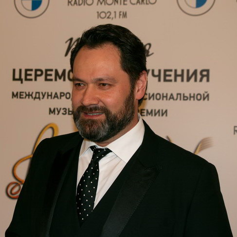     Ильдар Абдразаков и Юрий Башмет исполнят «Песни Победы на Мамаевом кургане» на «России»