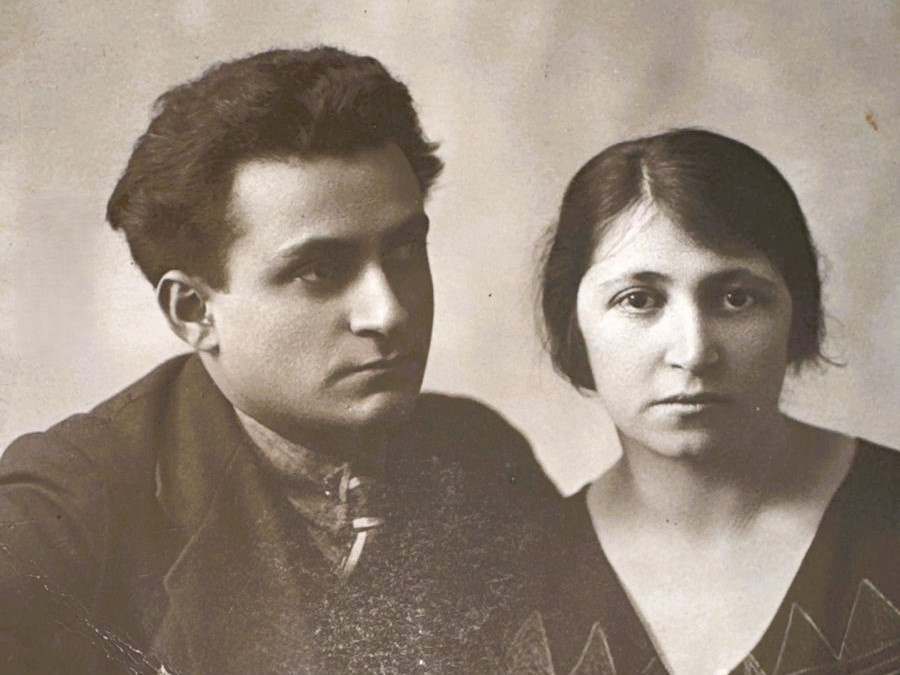 Сушковы Захар с женой Мирой