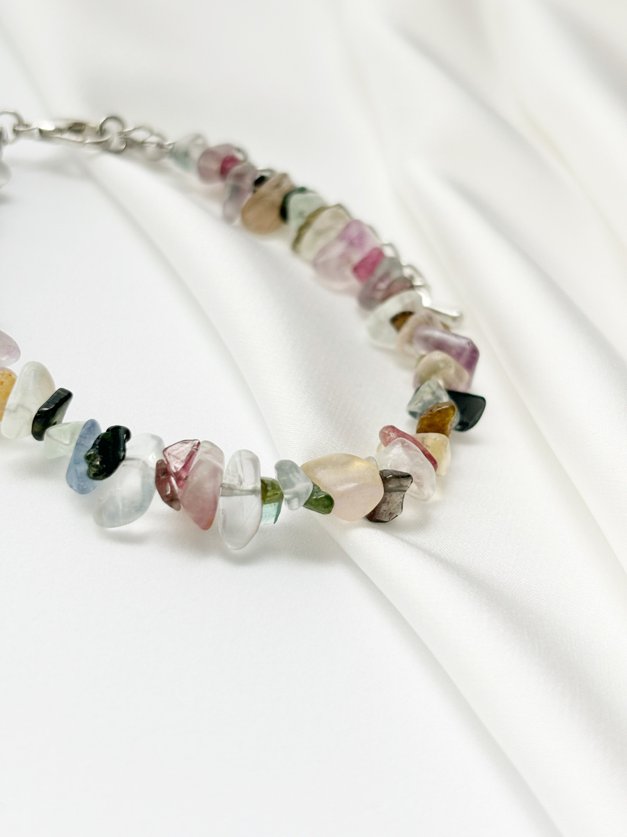 Браслет из турмалина и флюорита - способствует концентрации и повышает уровень энергии.