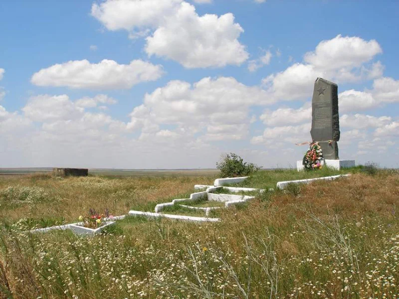 Ак-Монайский перешеек. Фото с сайта https://yandex.ru/maps/org/ak_monayskiye_pozitsii/144285285180/gallery/