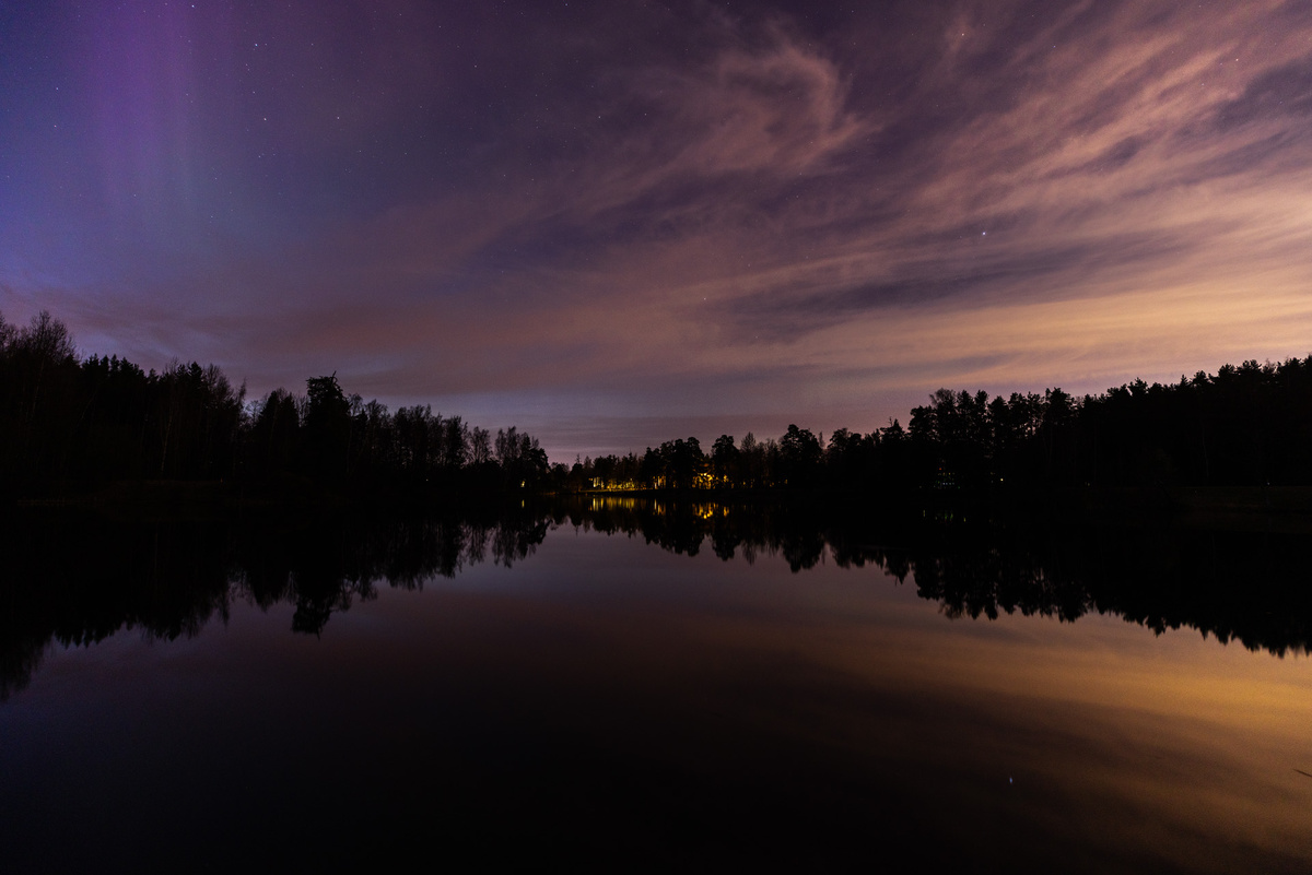 Красный пруд, город Ломоносов, 16.04.2025 22-20