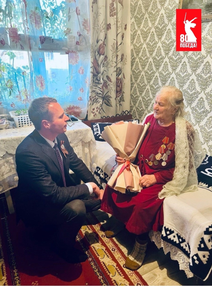    Директор Депсоцразвития Югры поздравил ветерана Великой Отечественной войны