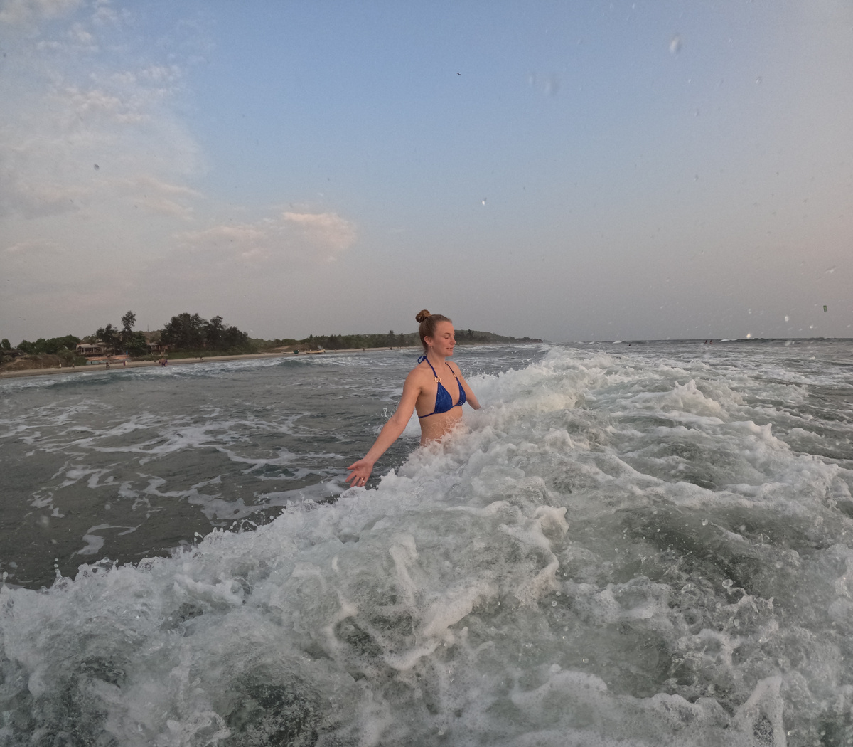 Море , пляж Мандрем