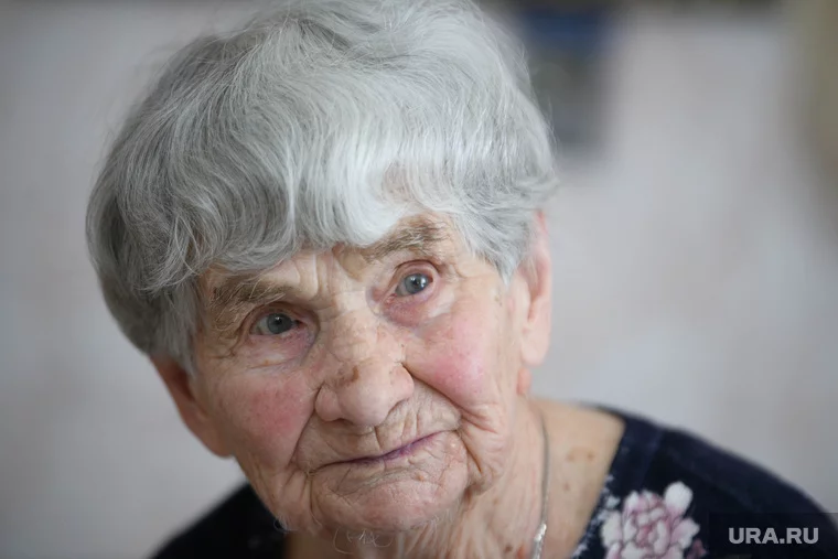 Марии Ивановне в феврале исполнилось 98
Фото: Илья Московец © URA.RU