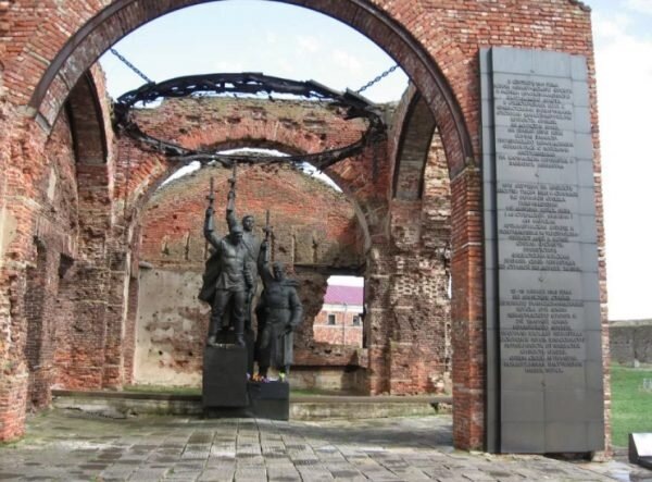 Крепость Орешек. Фото из свободных источников интернета