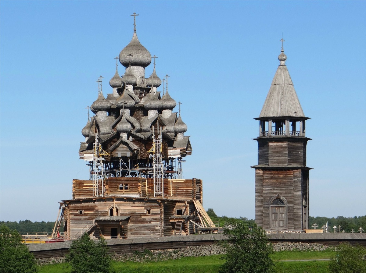 Преображенская церковь на острове Кижи. Реставрация