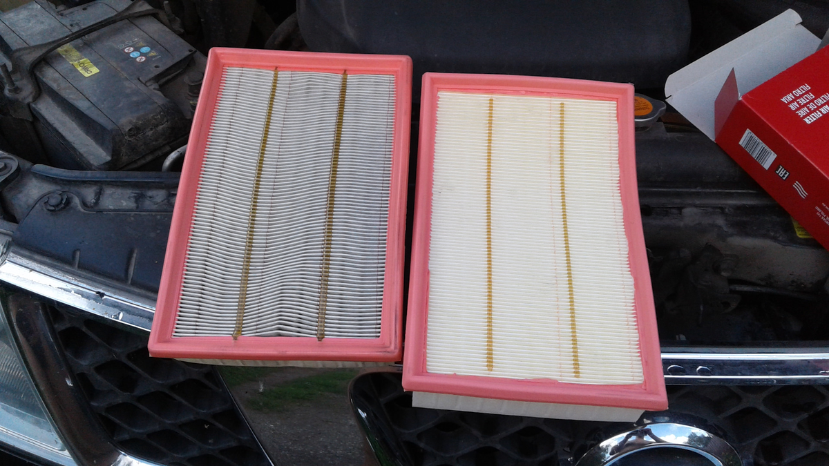 Воздушные фильтры грязный и чистый (новый)