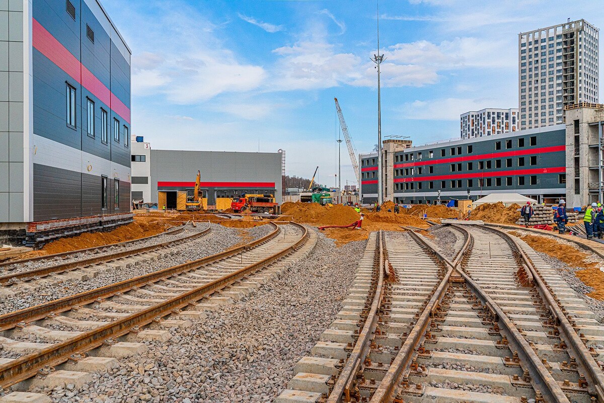    Сергей Собянин сообщил о прибытии первого поезда в депо «Столбово»