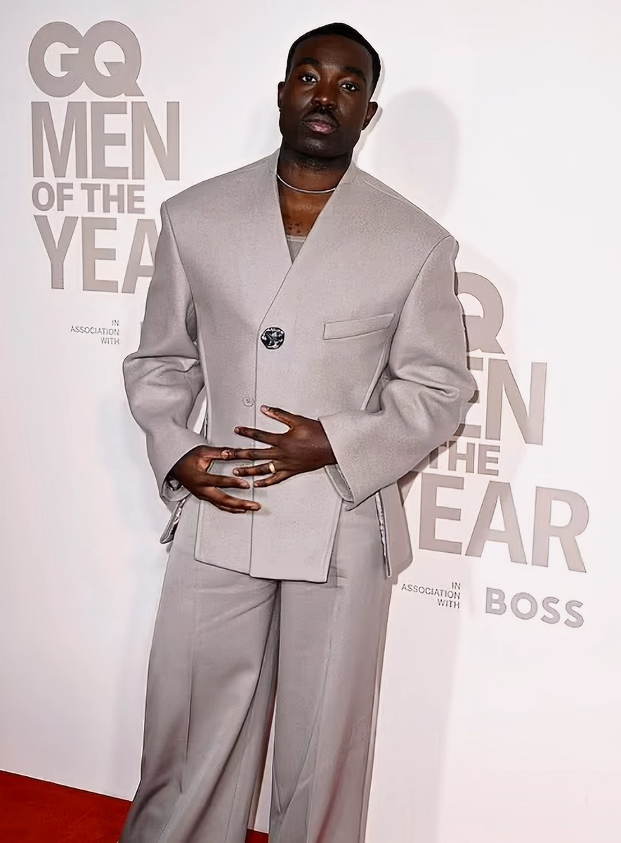 Паапу Эссиеду опять против...Северус опять на стороне зла...