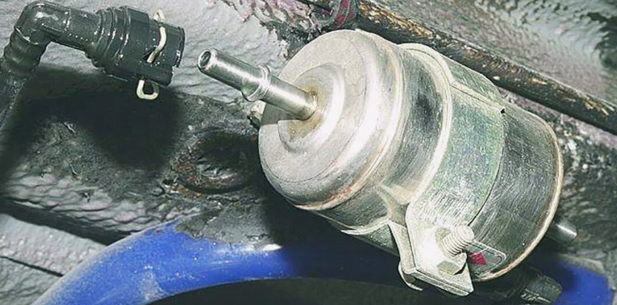 Топливный фильтр ВАЗ 2112