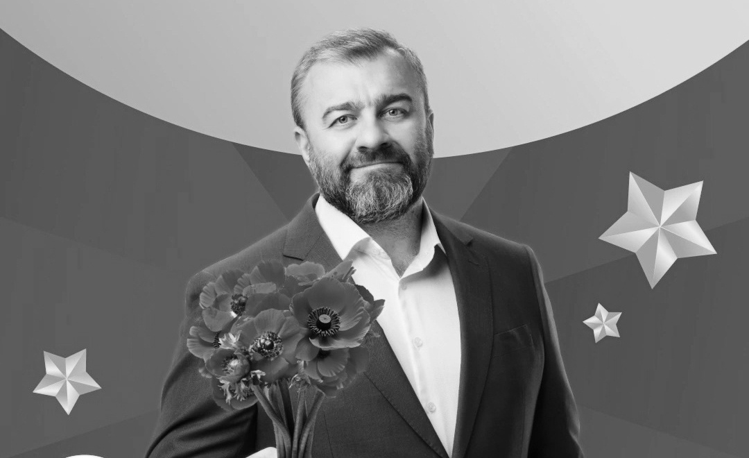 Михаил Пореченков рекламирует "праздничный" тираж приуроченный к 9 мая