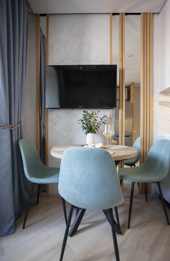    Дизайн: Анастасия Загорельская