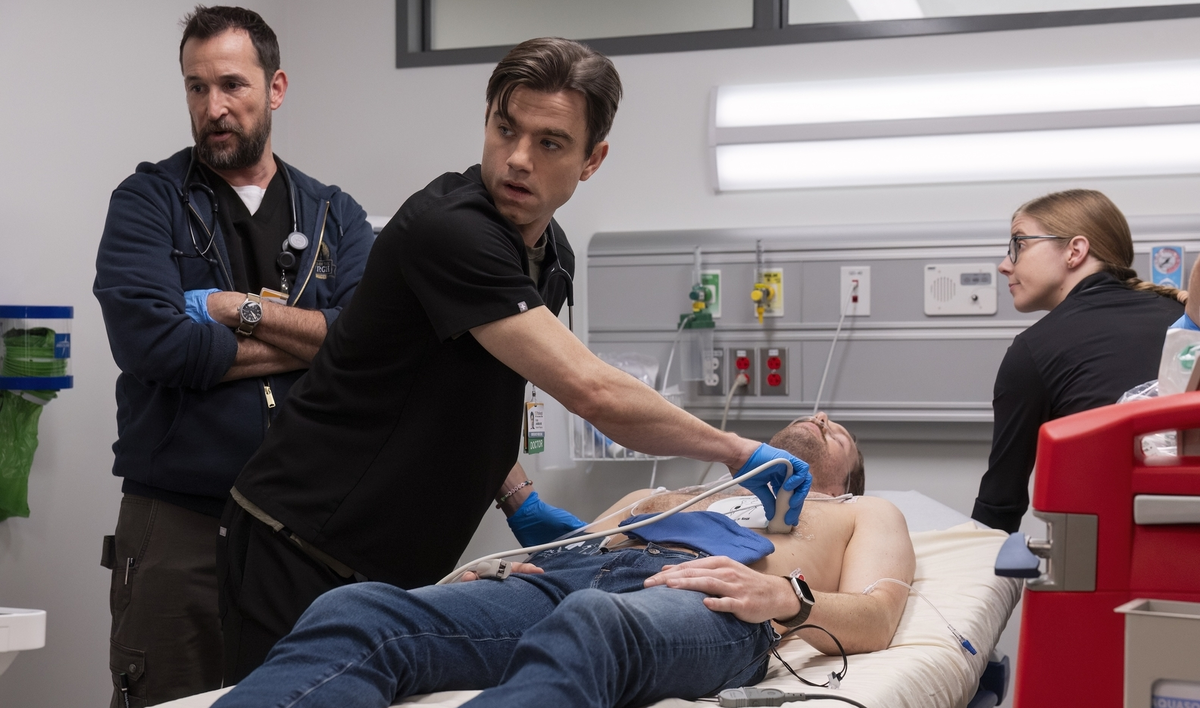 источник: https://pikabu.ru/story/serial_bolnitsa_pitt__o_vrachakh_neotlozhki_chi_budni_pokhozhi_na_zakhvatyivayushchiy_yekshenfilm_12599072