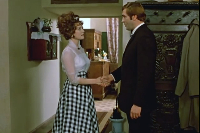 Кадры из фильма "Москва слезам не верит"