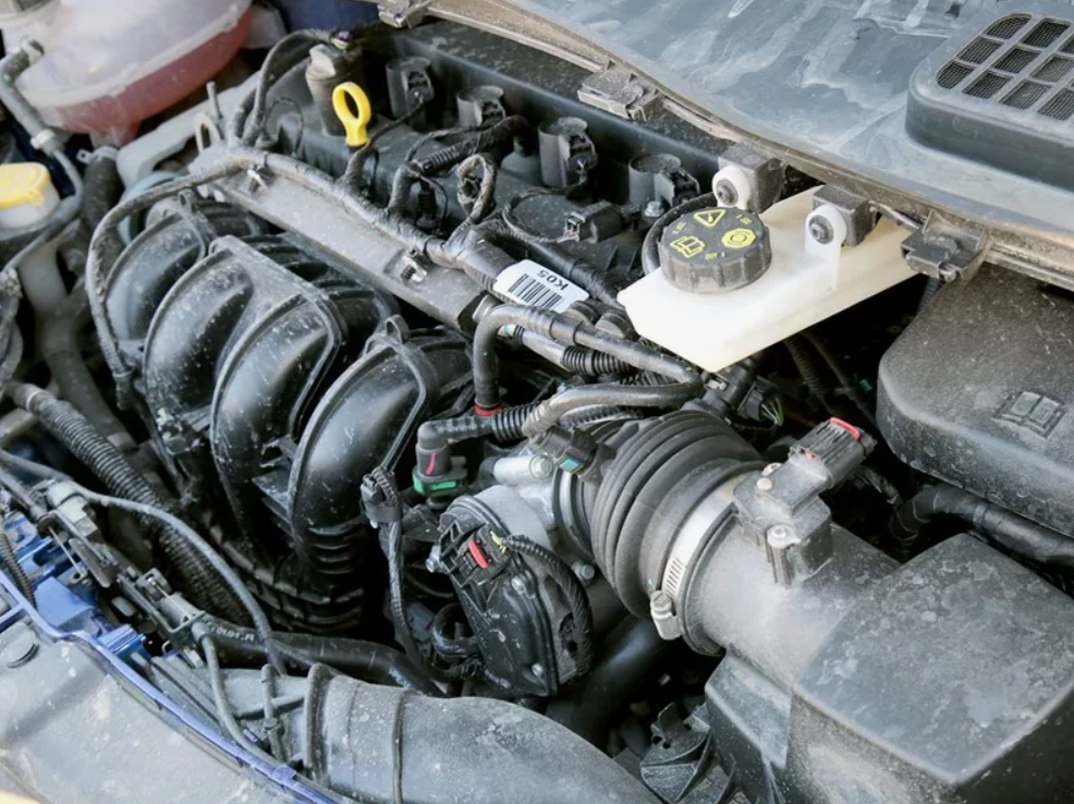 Атмосферный двигатель на автомобиле Форд Куга