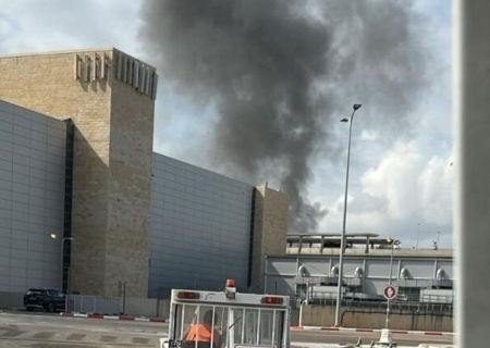    Авиакомпании приостанавливают полёты в Израиль из-за ракетного удара хуситов по аэропорту в Тель-Авиве