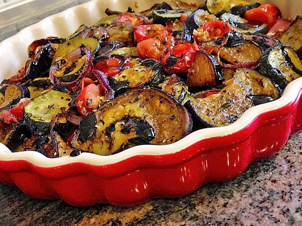 5 минут на подготовку – и ужин готов: запеченные овощи в медово-горчичном соусе