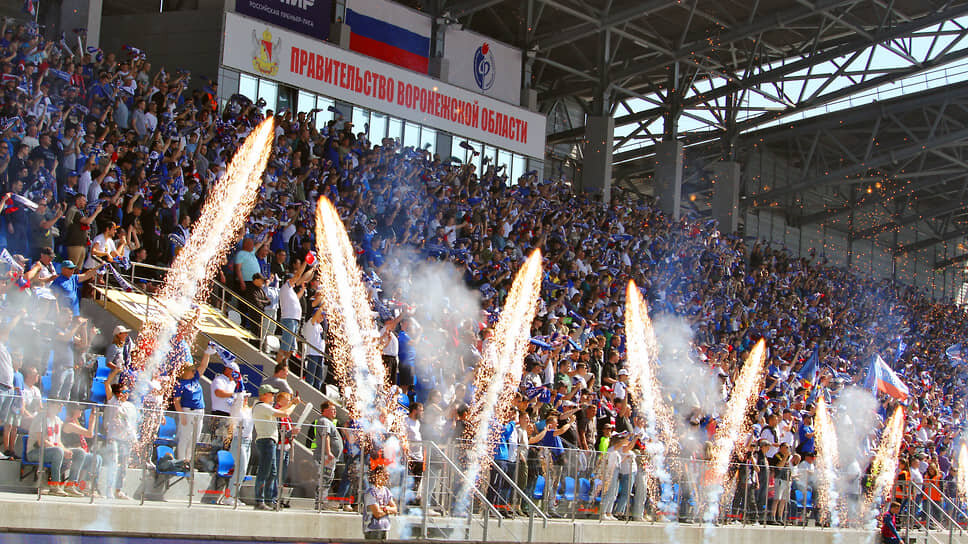 «Факелу», находящемуся на последнем месте в турнирной таблице, победа нужна была, чтобы получить возможность подняться из зоны прямого вылета.📷Фото: Константин Франовский / Коммерсантъ