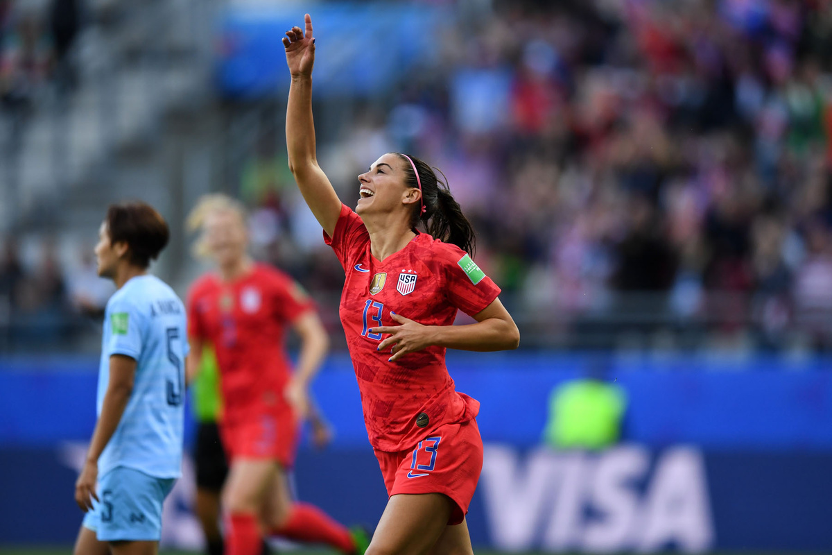 Алекс Морган (родилась 2 июля 1989 года, возраст — 35 лет)