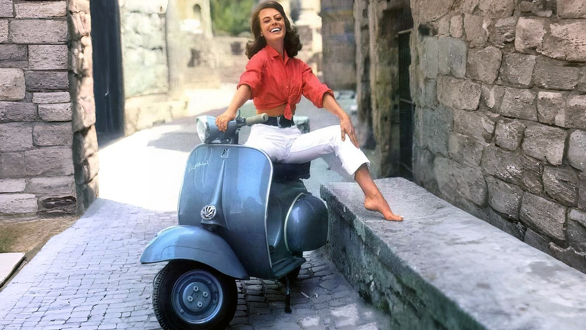 Итальянский мотороллер Vespa