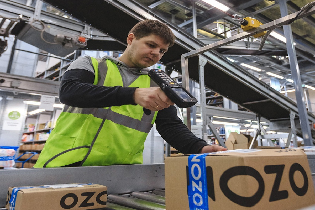 Работник склада озон