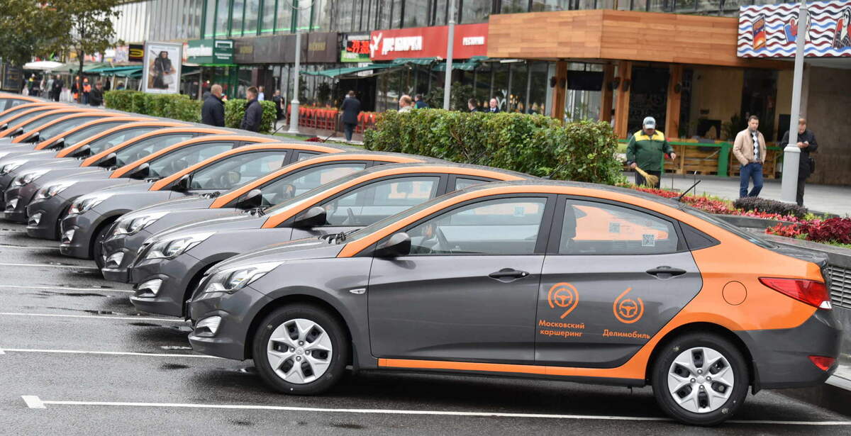 Фото заимствовано - https://zakon-auto.ru/info/prokat-avto-v-moskve-i-spb.php