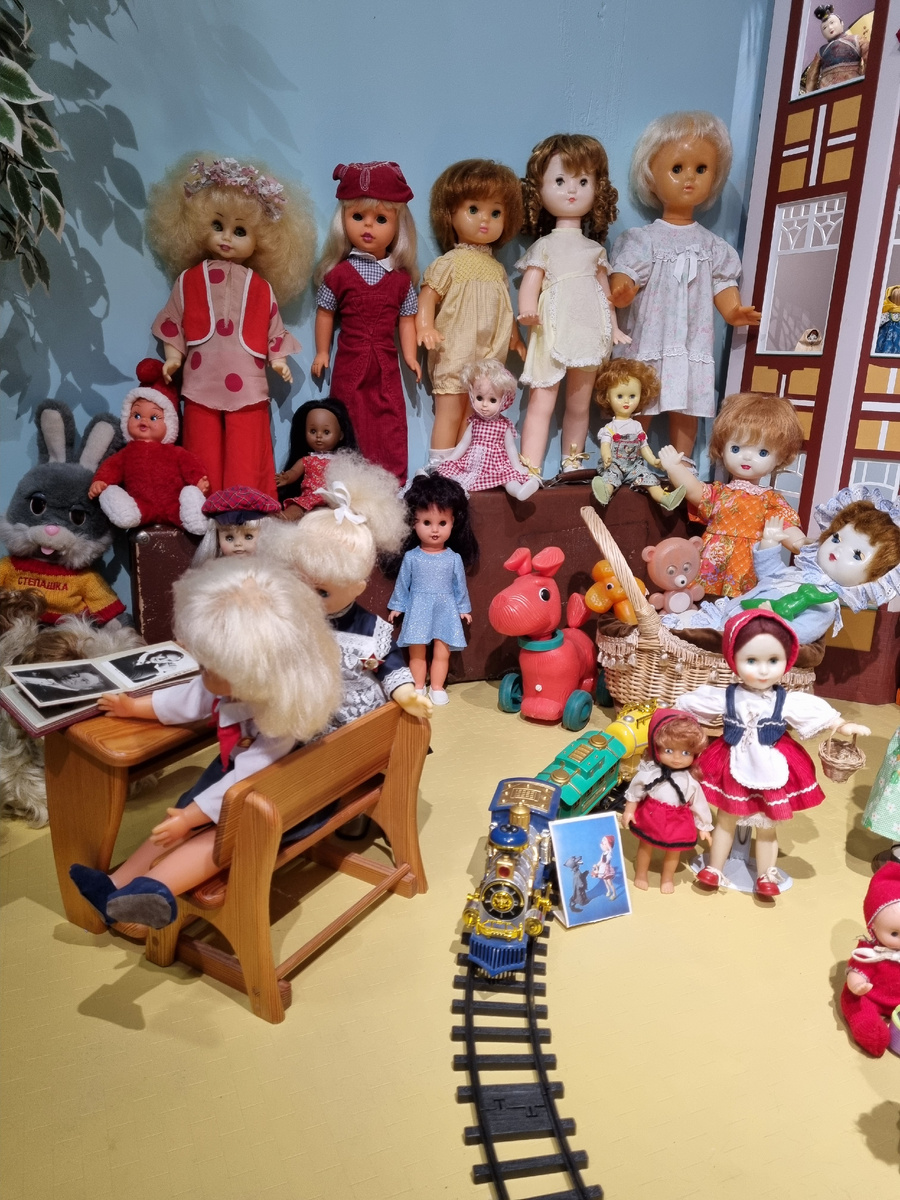 Миниатюры на грифеле. Фото автора статьи.