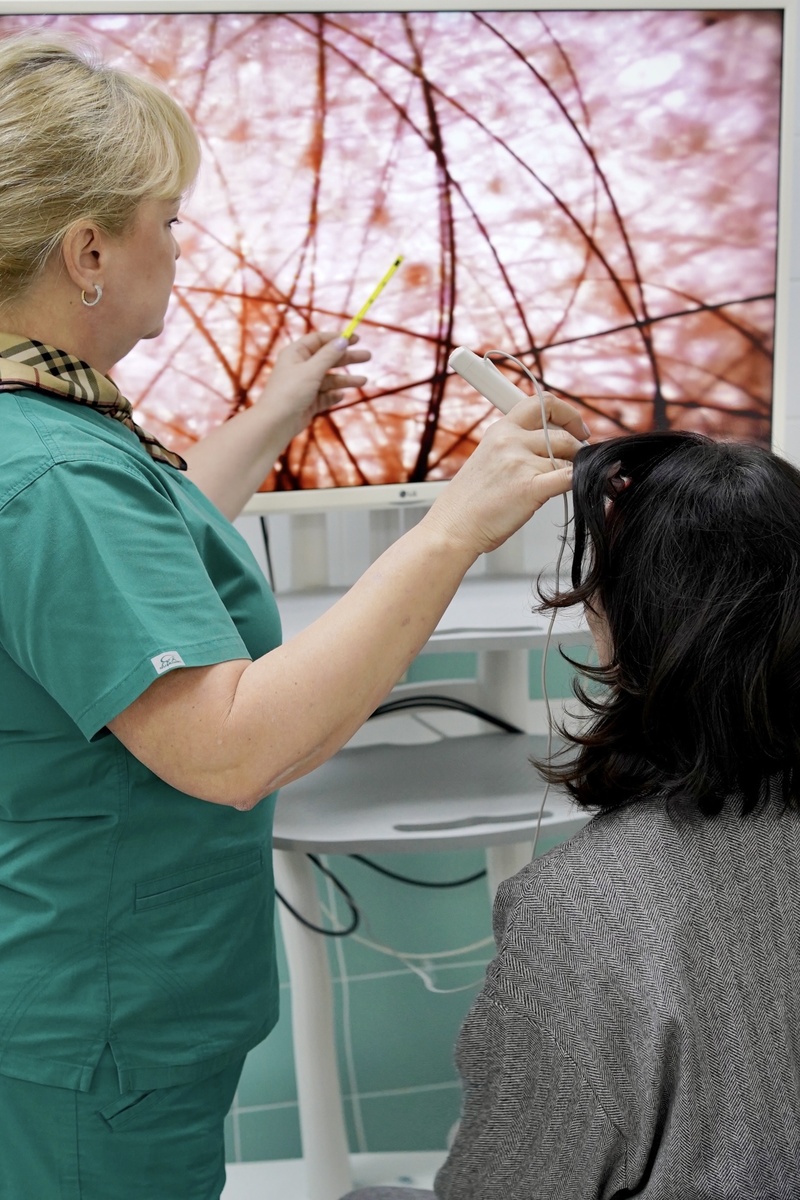 Консультация трихолога рядом в Красногорске — профессиональная диагностика причин выпадения волос, подбор индивидуального лечения алопеции и восстановления роста волос у мужчин и женщин.