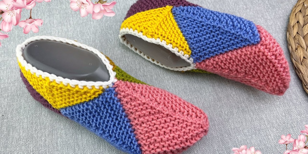 Связала такую красоту из остатков пряжи! Очень легко и быстро! СЛЕДКИ НА ДВУХ СПИЦАХ.