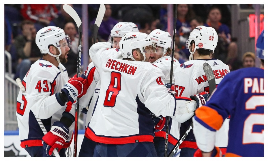    Александр Овечкин постепенно приближается к рекорду Уэйна Гретцки. Фото: Reuters