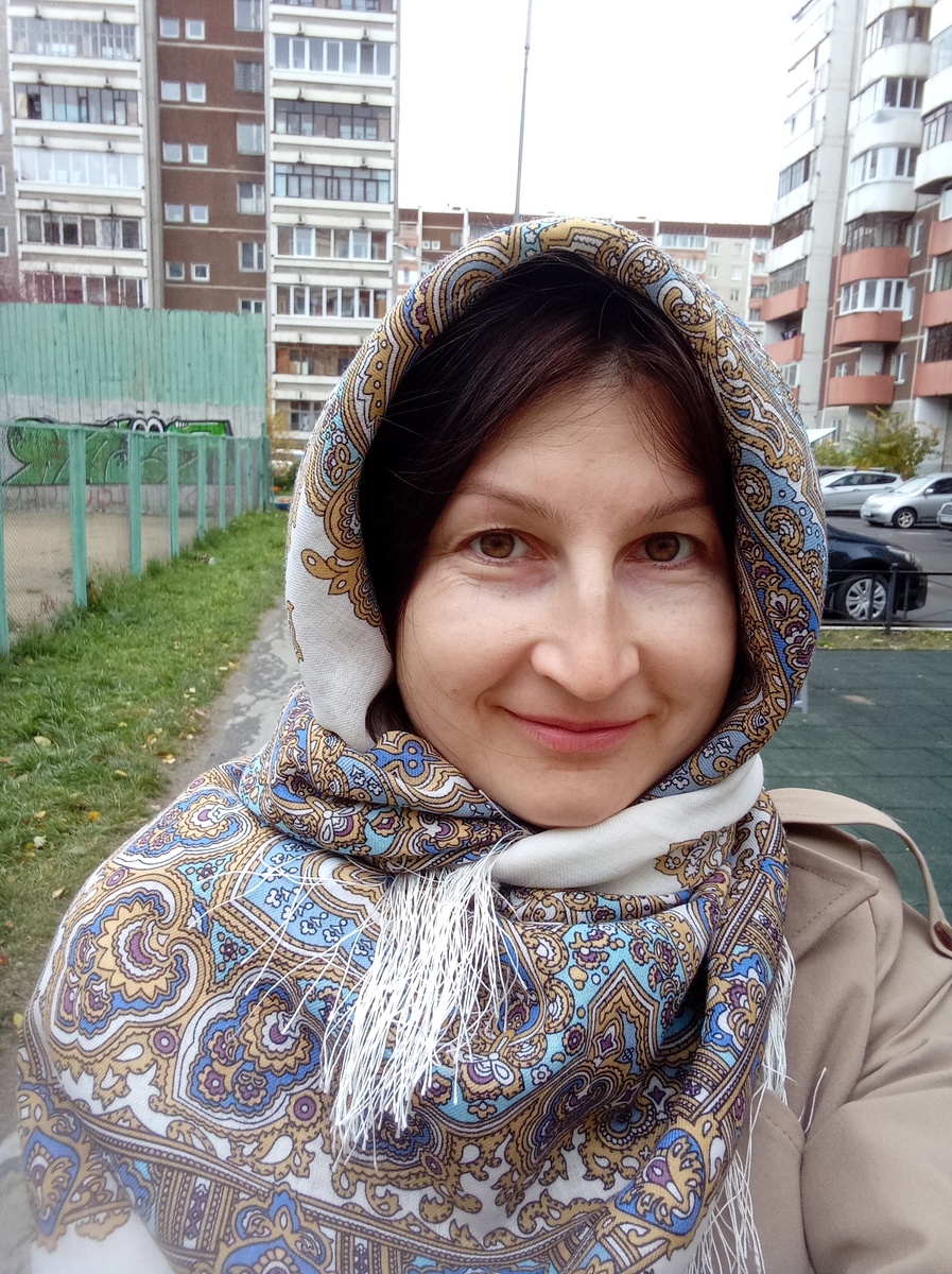 Во дворе на Ботанике