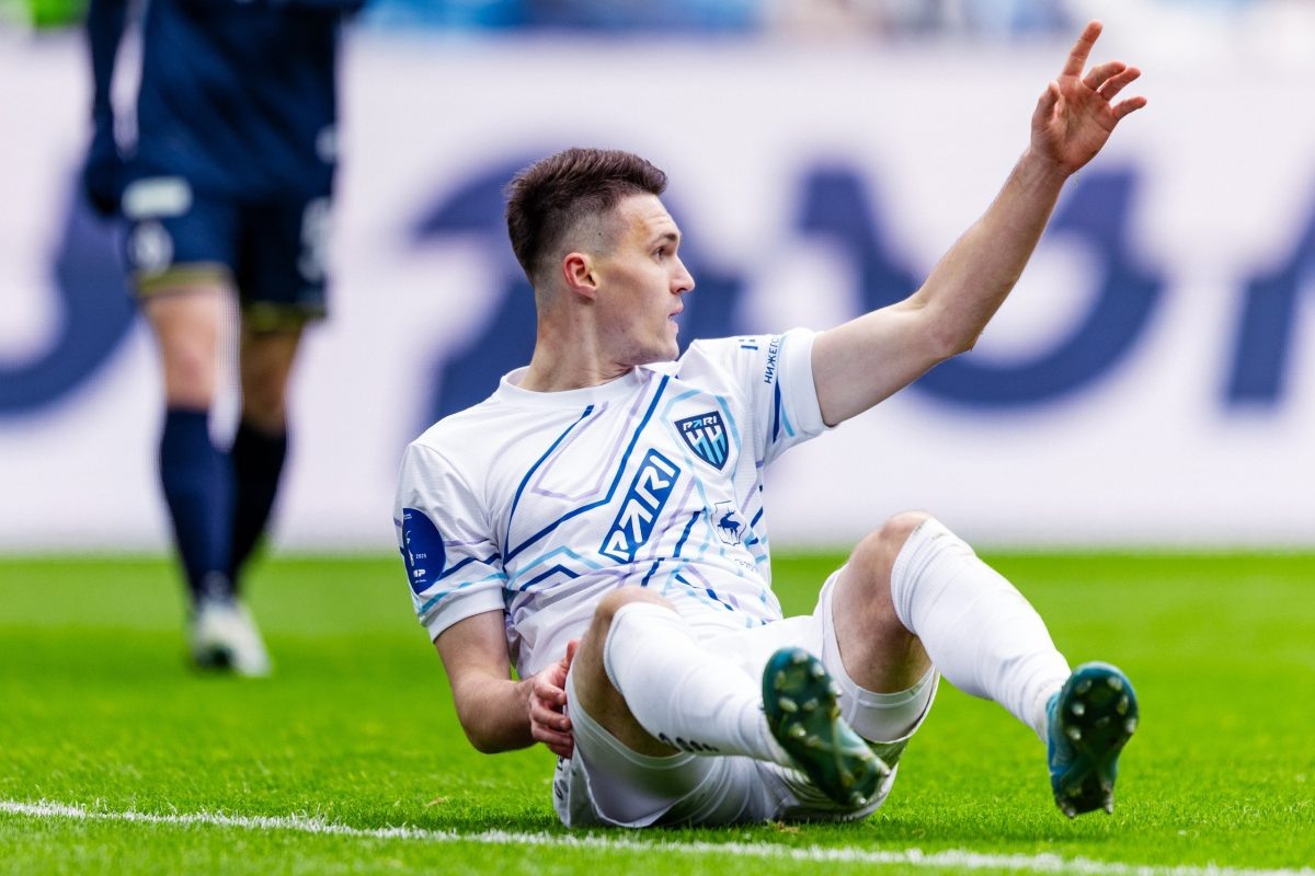    Гола Вячеслава Грулёва не хватило нижегородцам, чтобы разжиться очками в городе на Неве