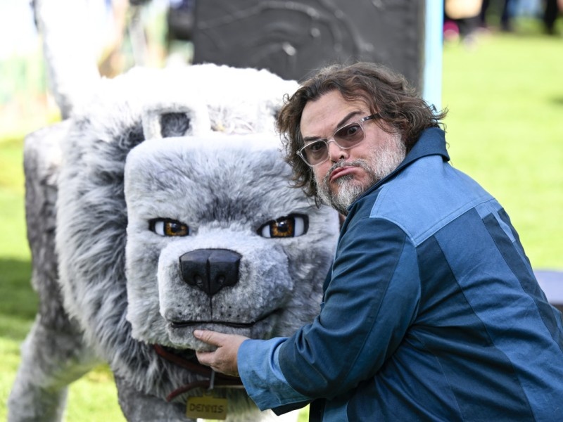    Куриные жокеи. Warner Bros. анонсировала особые «безбашенные» сеансы фильма по Minecraft